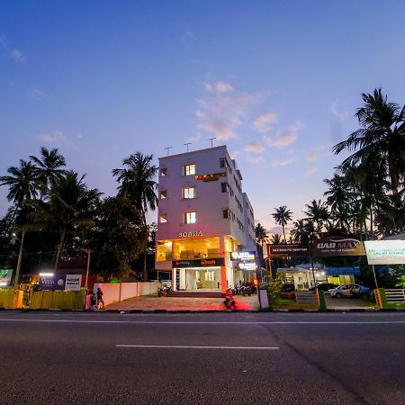Hotel Luxe Vue - Premium Thiruvananthapuram Zewnętrze zdjęcie