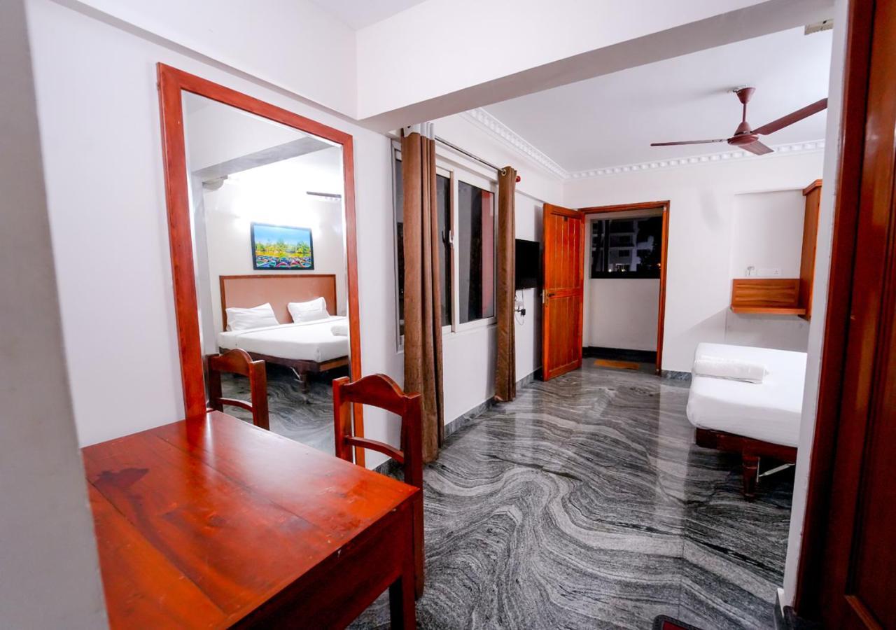 Hotel Luxe Vue - Premium Thiruvananthapuram Zewnętrze zdjęcie